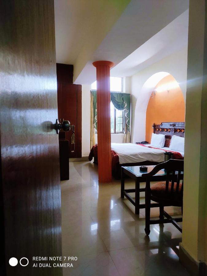 Castle View Hotell Mussoorie Exteriör bild