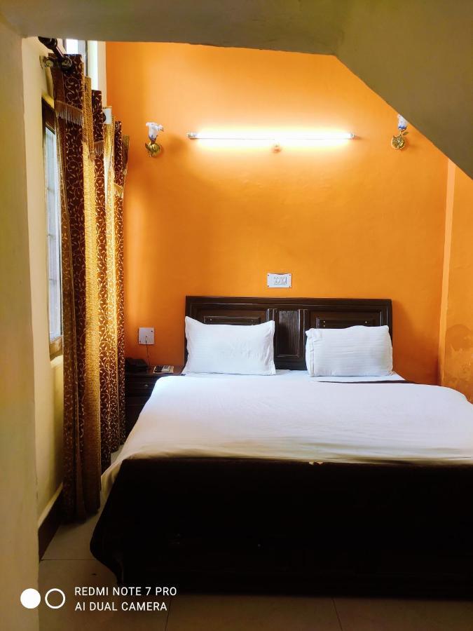 Castle View Hotell Mussoorie Exteriör bild