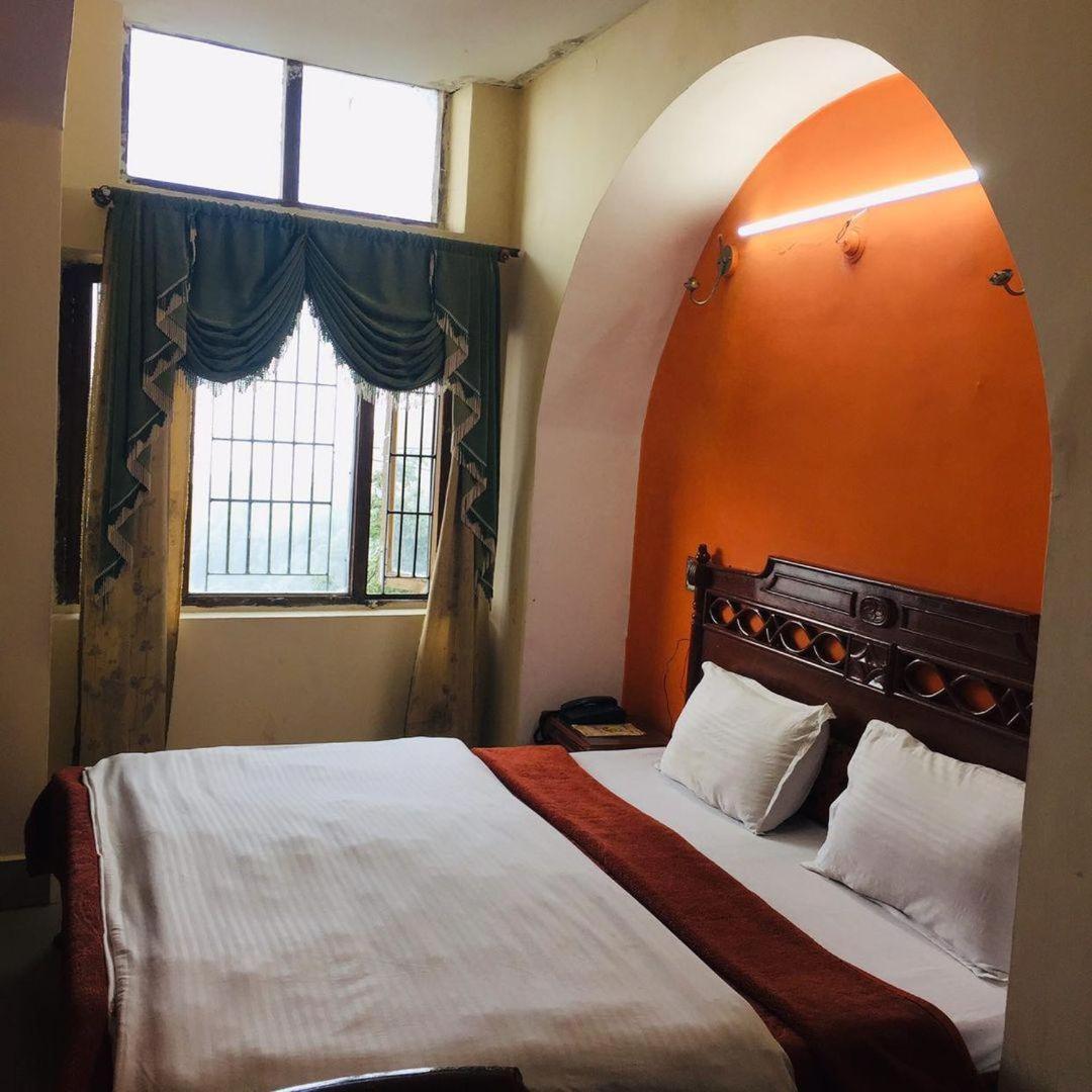 Castle View Hotell Mussoorie Exteriör bild
