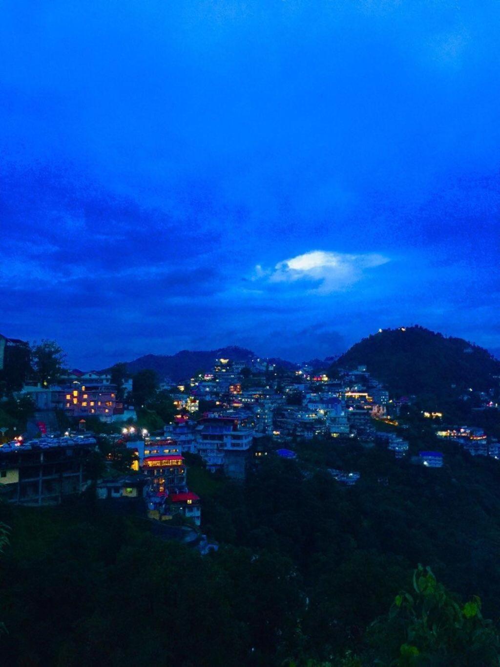 Castle View Hotell Mussoorie Exteriör bild